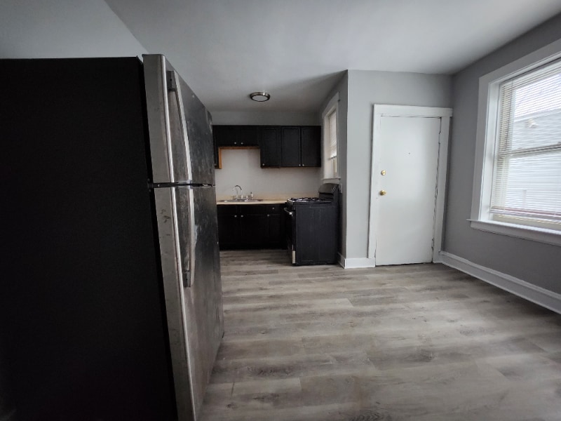 Building Photo - 5911 W Huron St