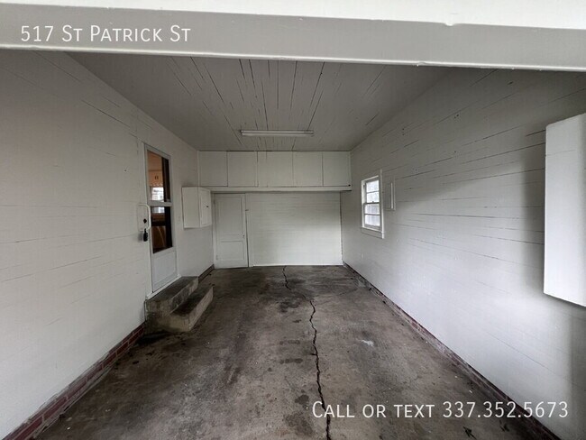 Building Photo - 517 St Patrick St