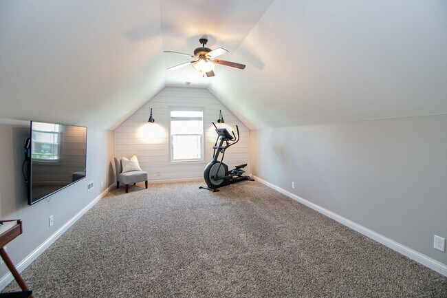 Building Photo - 1088 Jon Dr