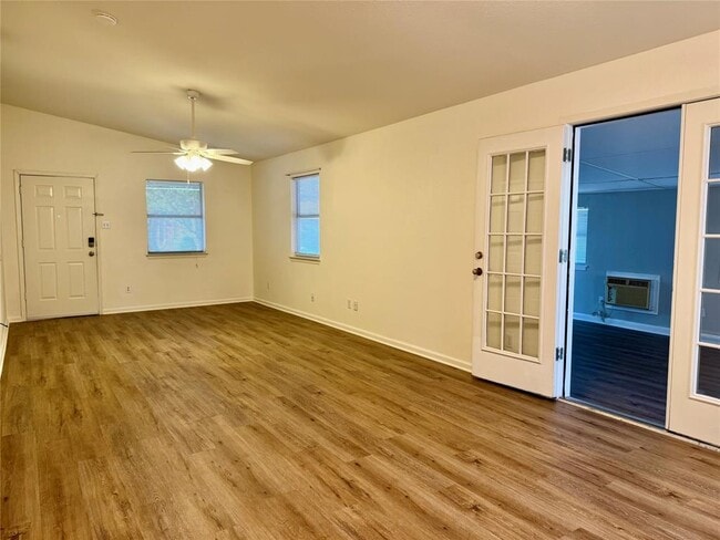 Building Photo - 8112 Willet Trail