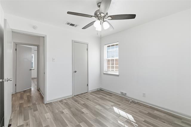 Building Photo - 224 E Lk St