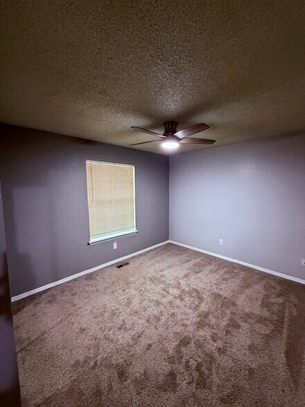 Building Photo - 10013 Carnie Cir