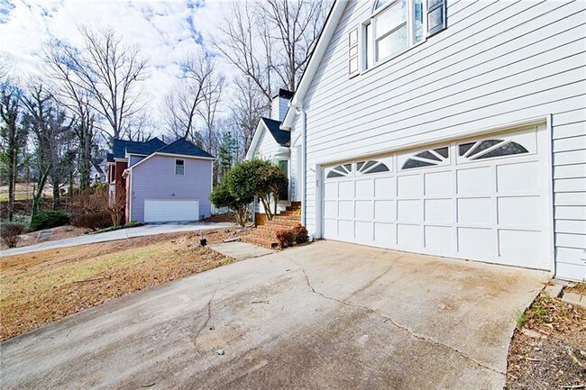Building Photo - 3503 Pine Grove Dr