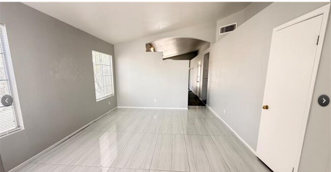 Building Photo - 7220 Paradise Bay Dr