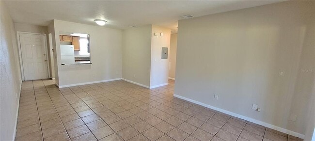 Building Photo - 9542 Lake Park Dr