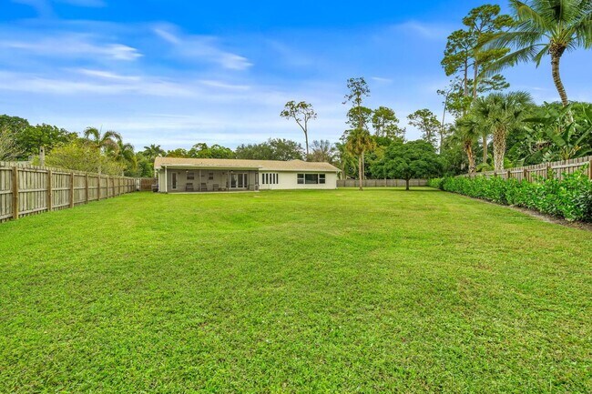 Building Photo - 12192 Branding Iron Ct