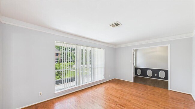 Building Photo - 1107 Verret Ln