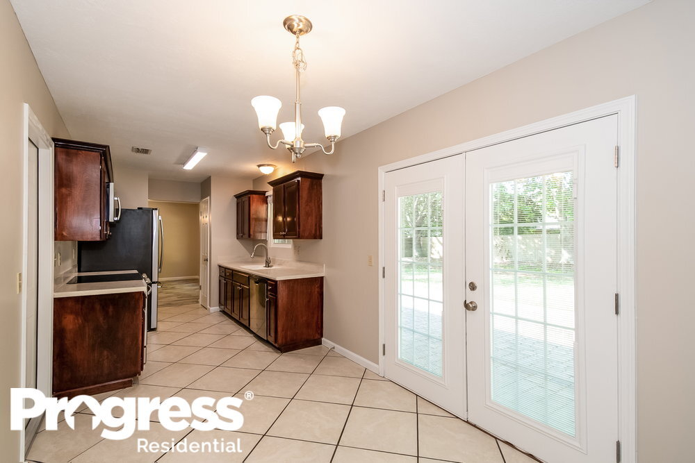 Building Photo - 2383 Dundee Ct E