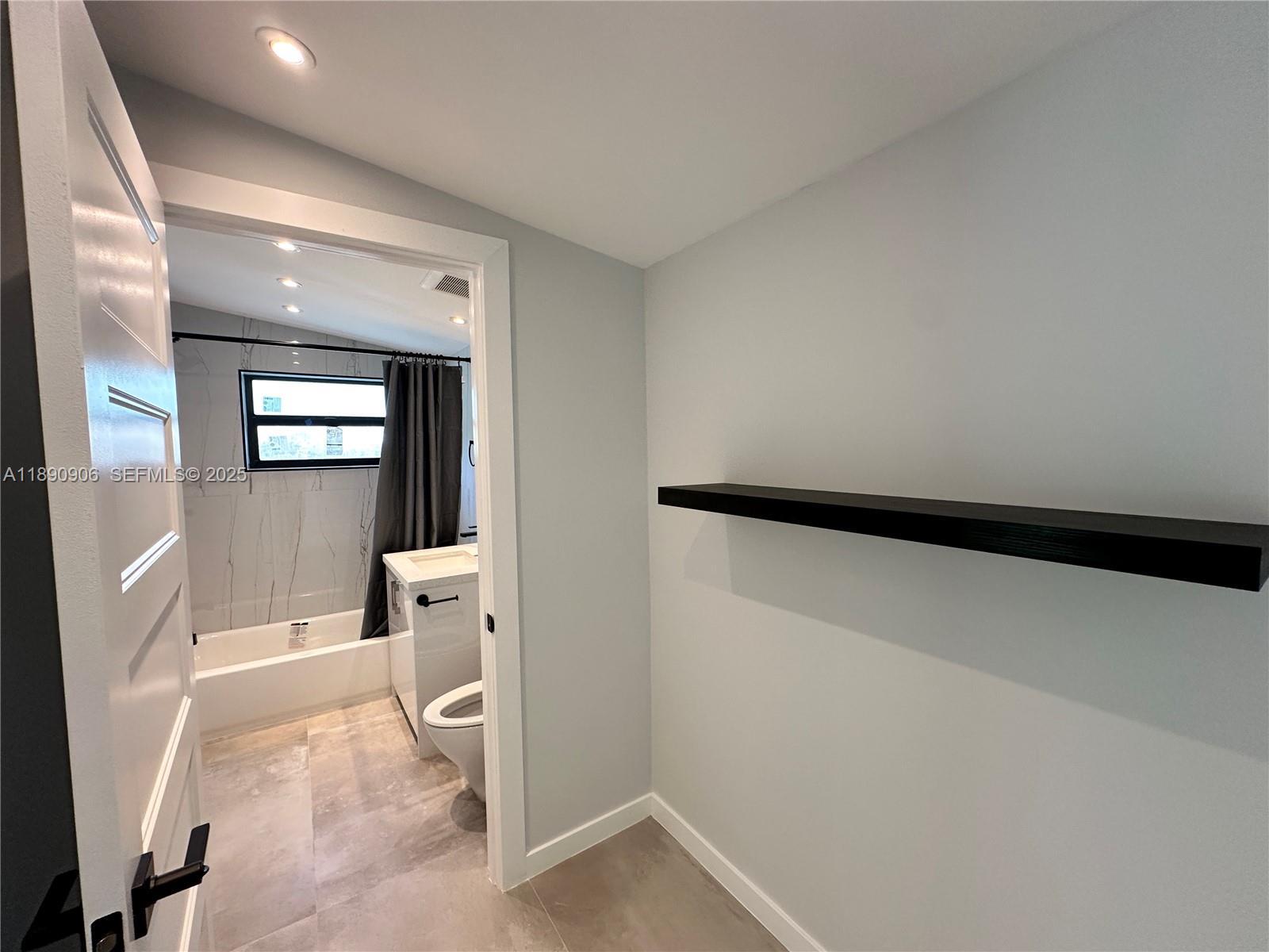 Building Photo - 1436 SW 76th Ct