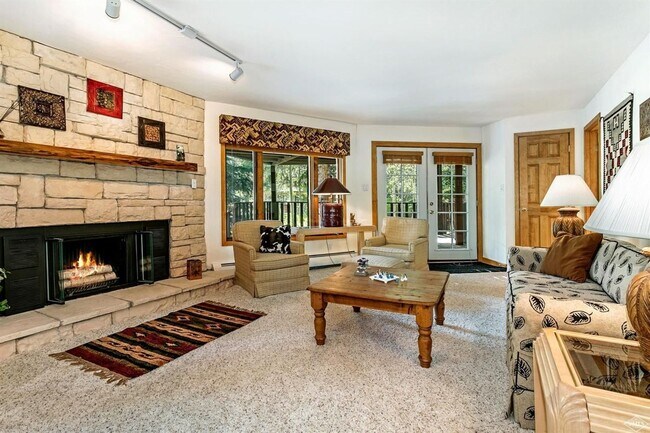 Building Photo - Classic Vail Retreat with 2 Kitchens, Loft Office, and 2-Car Garage