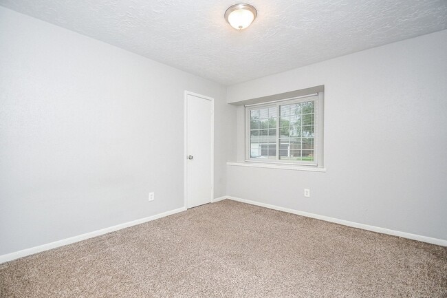 Building Photo - 11839 Blair Meadow Dr