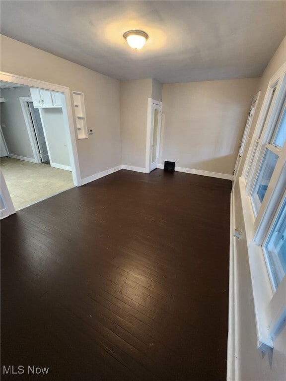 Building Photo - 2200 W 104th St