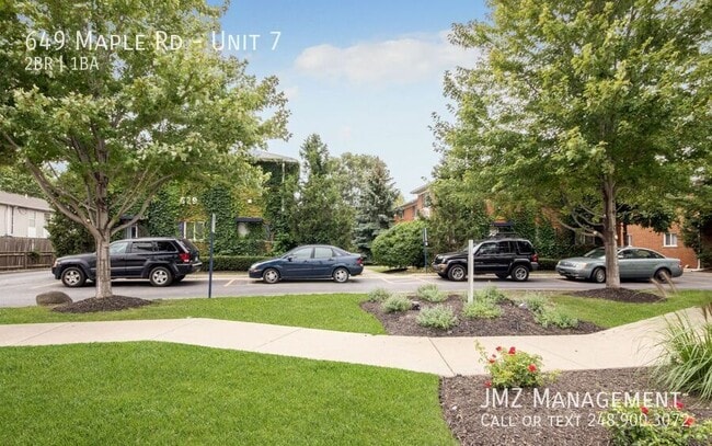 Building Photo - 649 W Maple Rd