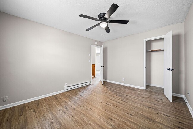 Building Photo - 111 Tandy Dr