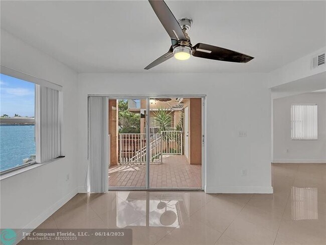Building Photo - 3287 NW 44th St