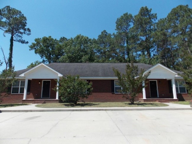Building Photo - 305 Sterling Ct