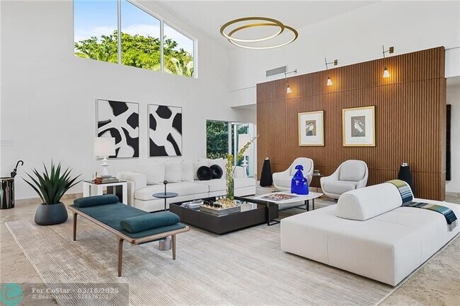 Building Photo - 2416 Bayview Dr