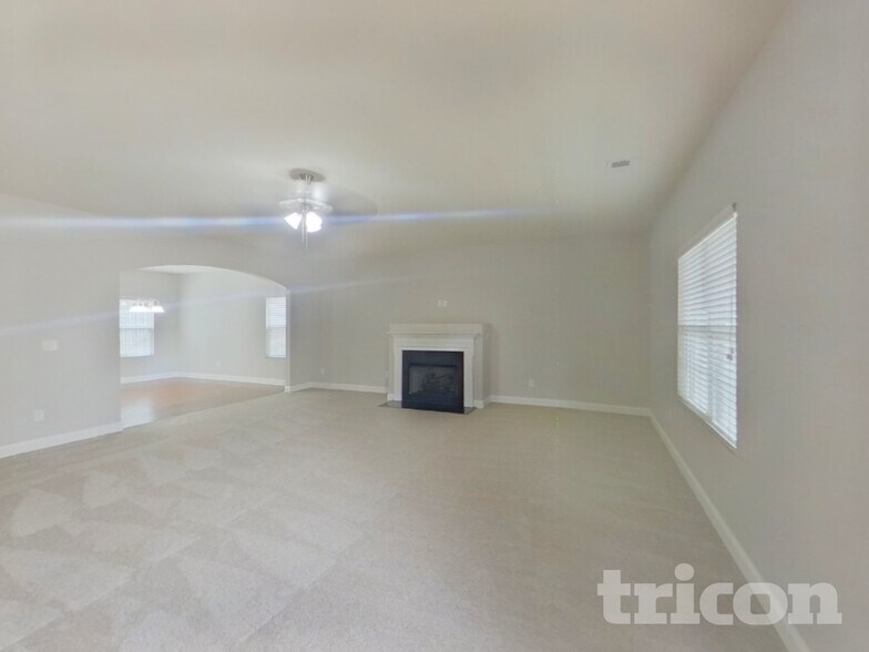 Building Photo - 7019 Carrington Pointe Dr