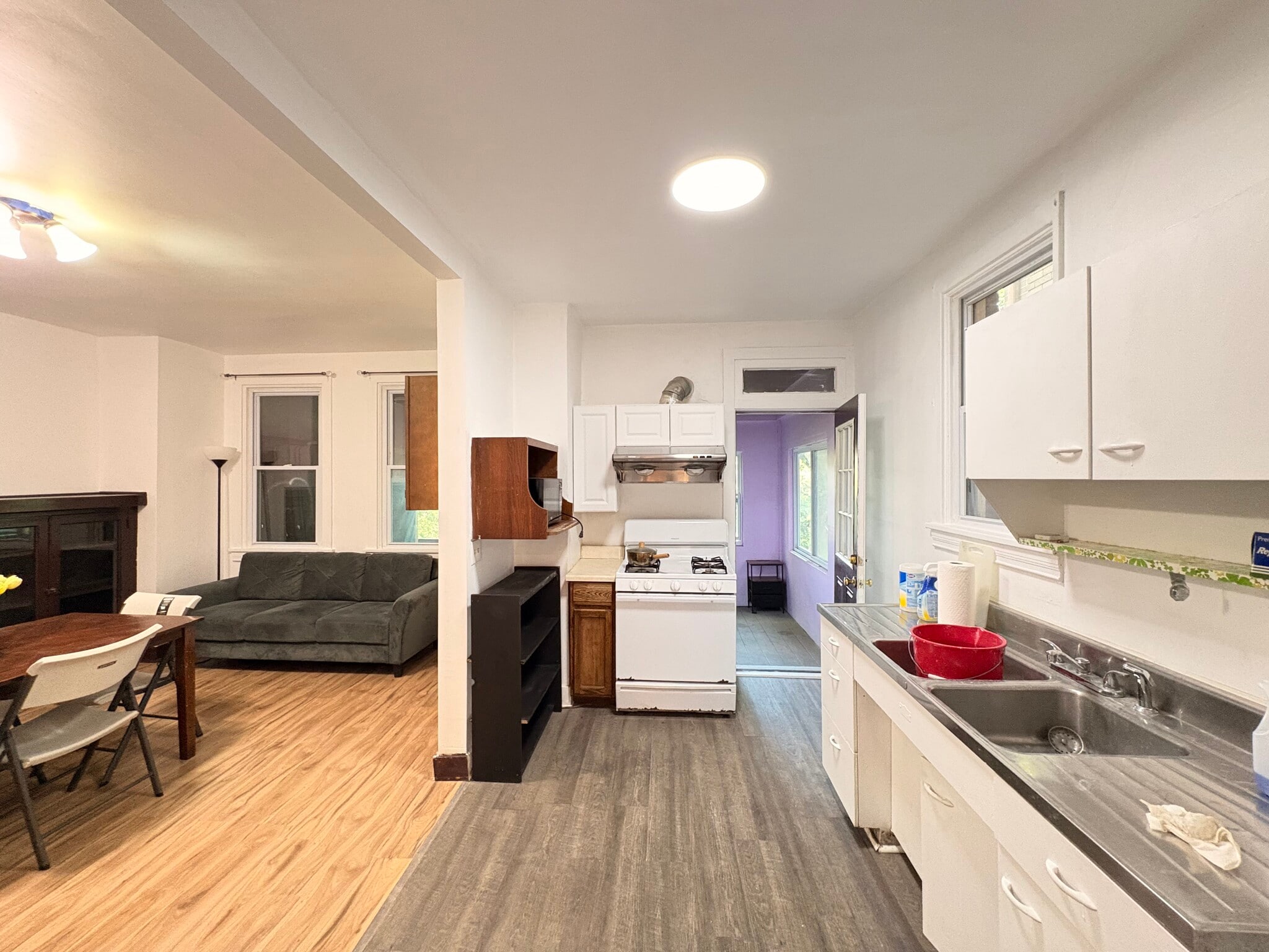 Building Photo - 1045 Flemington St
