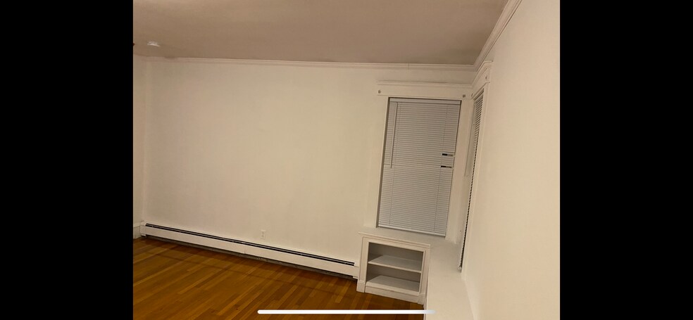 Building Photo - 1425 Manville Rd