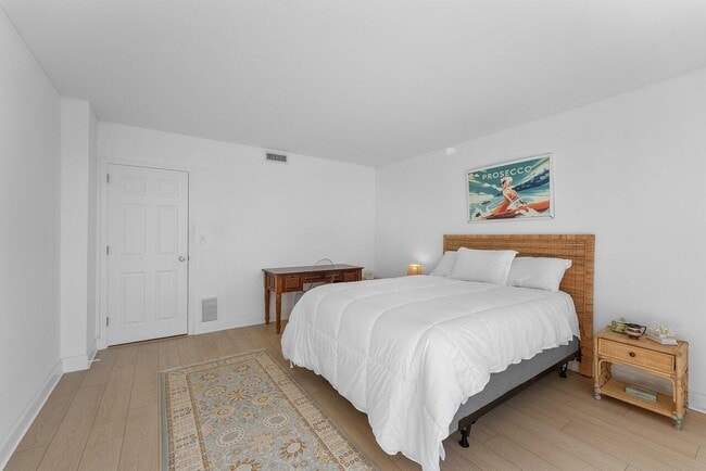 Building Photo - 2773 S Ocean Blvd