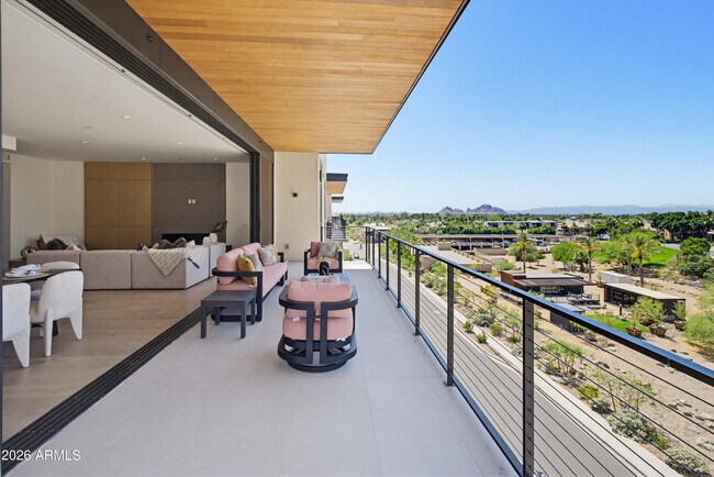 Building Photo - 4849 N Camelback Rdg Dr
