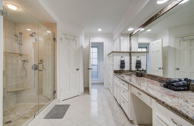 Building Photo - 5135 Westerham Pl