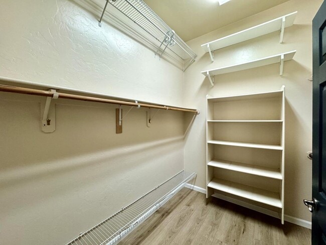 Building Photo - 13743 N High Mountain View Pl