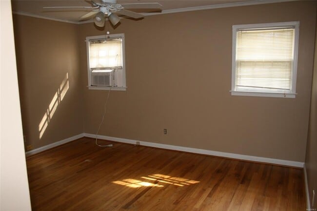 Building Photo - 3944 Johnstown Dr