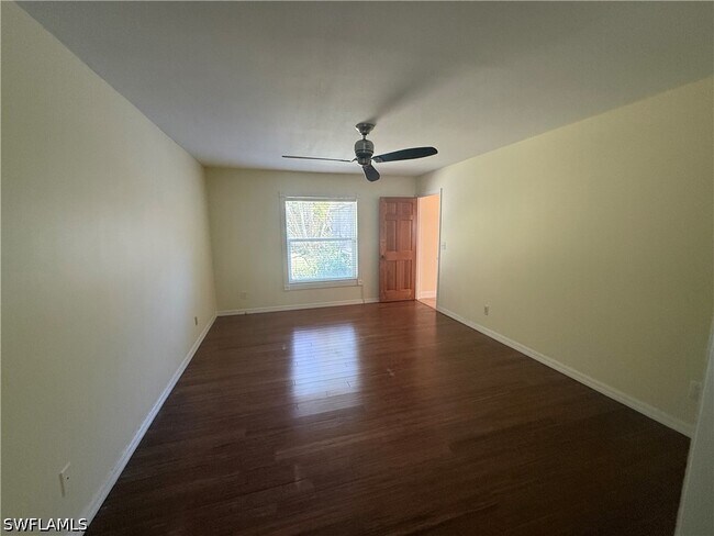 Building Photo - 5361 Hickory Wood Dr