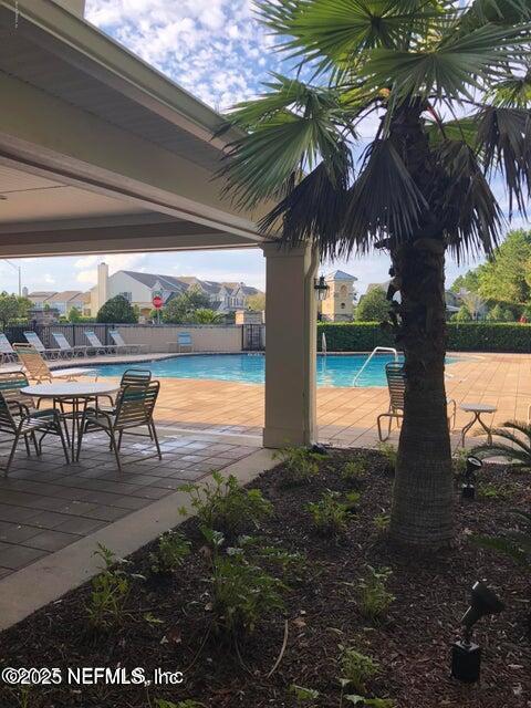 Building Photo - 4210 Highwood Dr