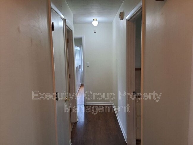 Building Photo - 511 Smith Ave