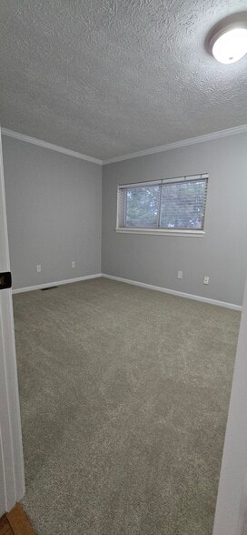 Building Photo - 757 Island Ct