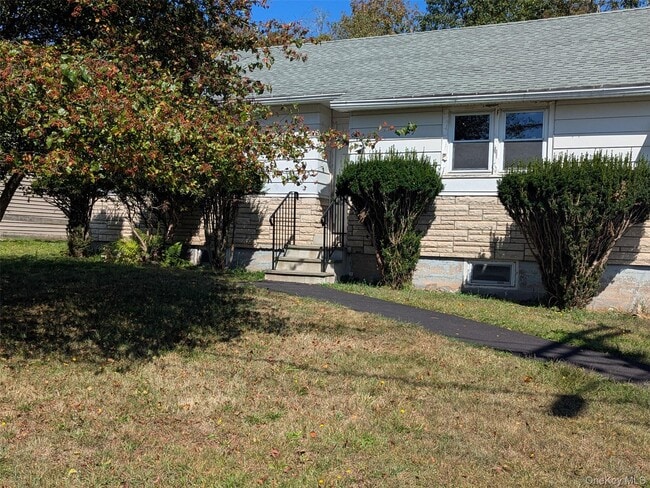 Primary Photo - 21 Hillside Ave