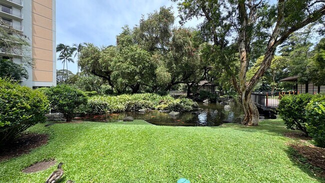 Building Photo - Queen Emma Gardens – Prince Tower | Studio | 1 Bath | 1 Assigned Parking