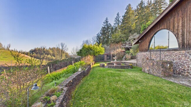 Building Photo - 3225 W Dry Creek Rd