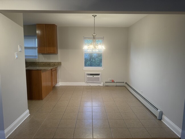 Building Photo - 301 Bluff Ave