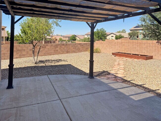 Building Photo - Stunning Cabezon Area Home!