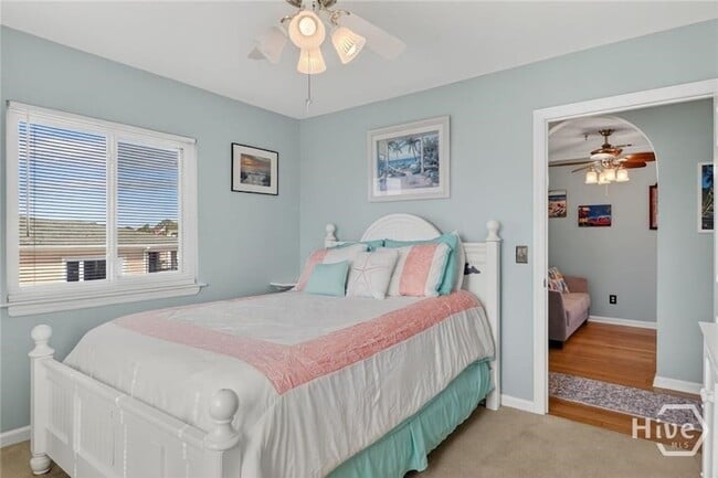 Building Photo - 1 Center St