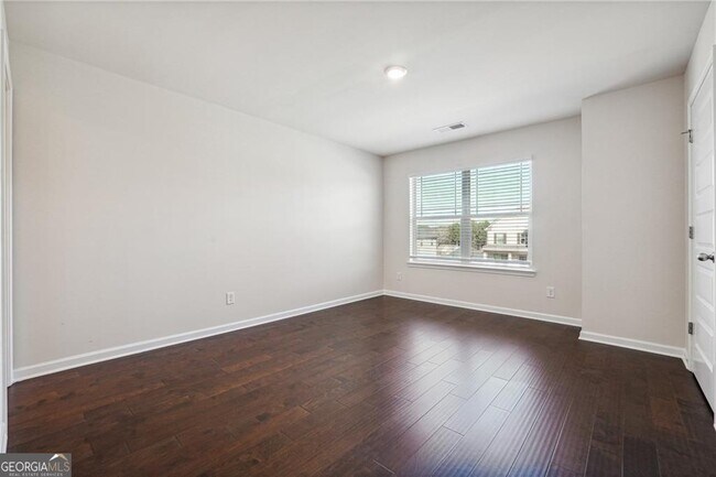 Building Photo - 3373 Shoals Ridge Dr