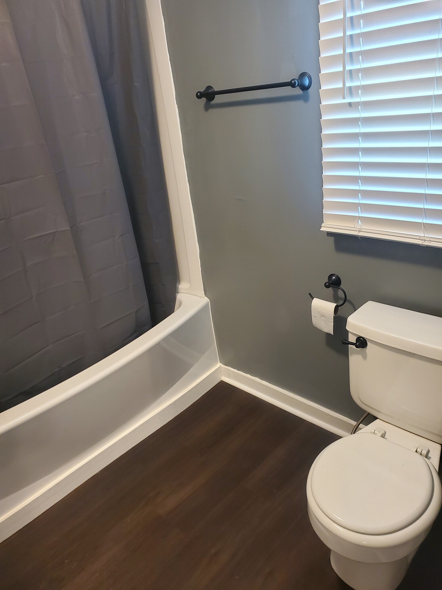 Building Photo - 806 Ewing Blvd