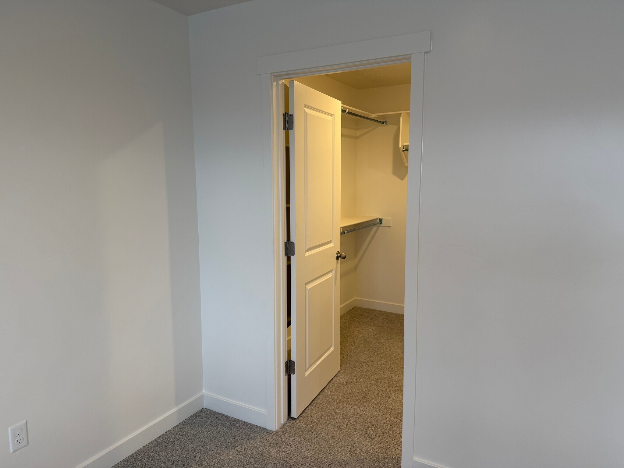 Building Photo - 1485 N 305 E