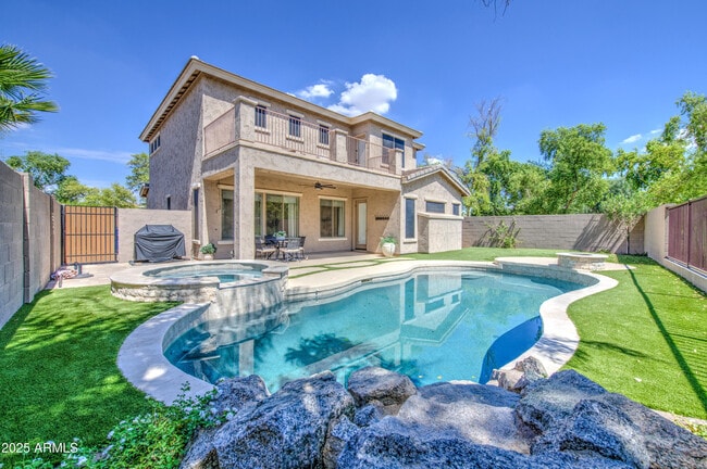 Building Photo - 4564 S Maverick Ct