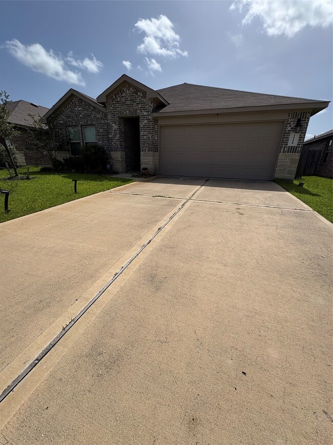 Building Photo - 16118 Jordan Mdw Wy