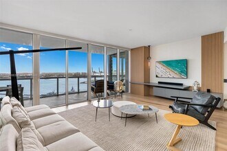 Building Photo - 450 Alton Rd