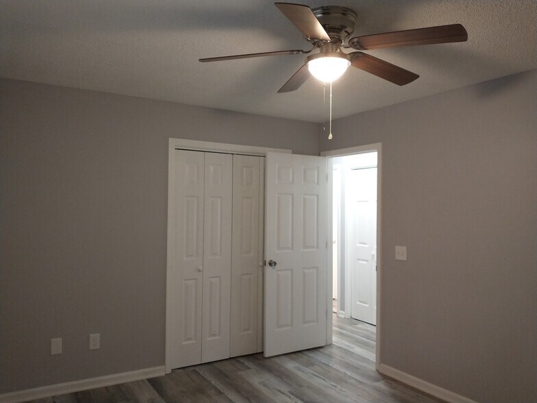 Bedroom (2) - 607 N 1st St