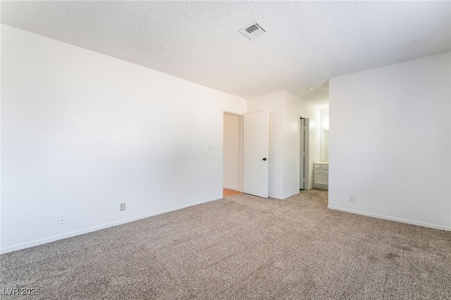 Building Photo - 4739 Buena Vista Way