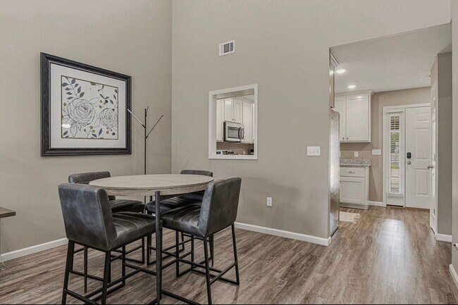Building Photo - 4504 Regina Ct