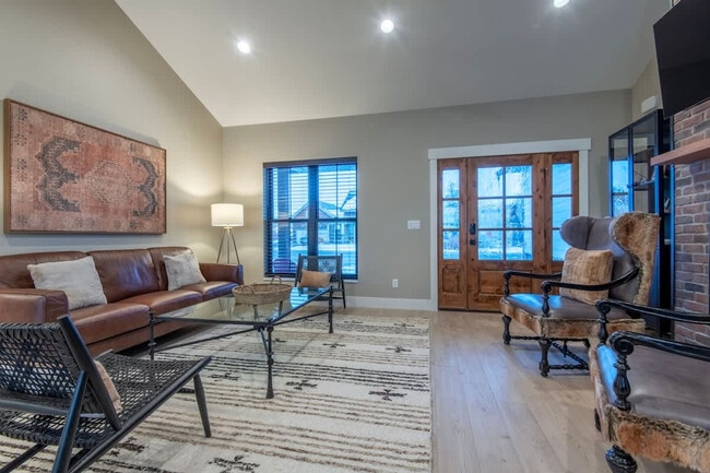 Building Photo - 444 Cowboy Trail