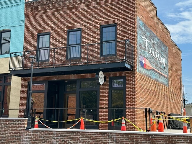 Building Photo - Wagner Street Living